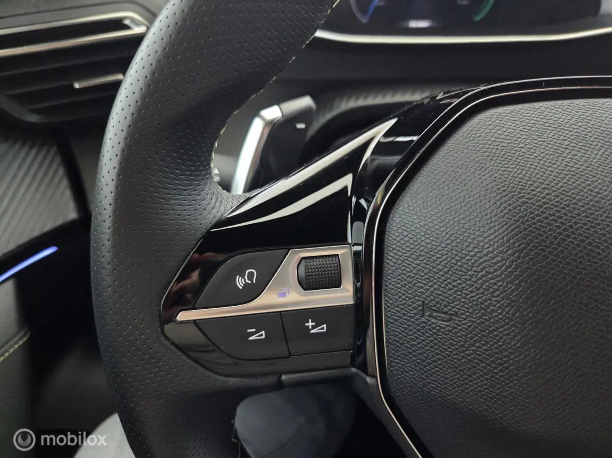 1.2 Hybrid 136 GT automaat leer|led|cam360|ecc|dab|lmv17
