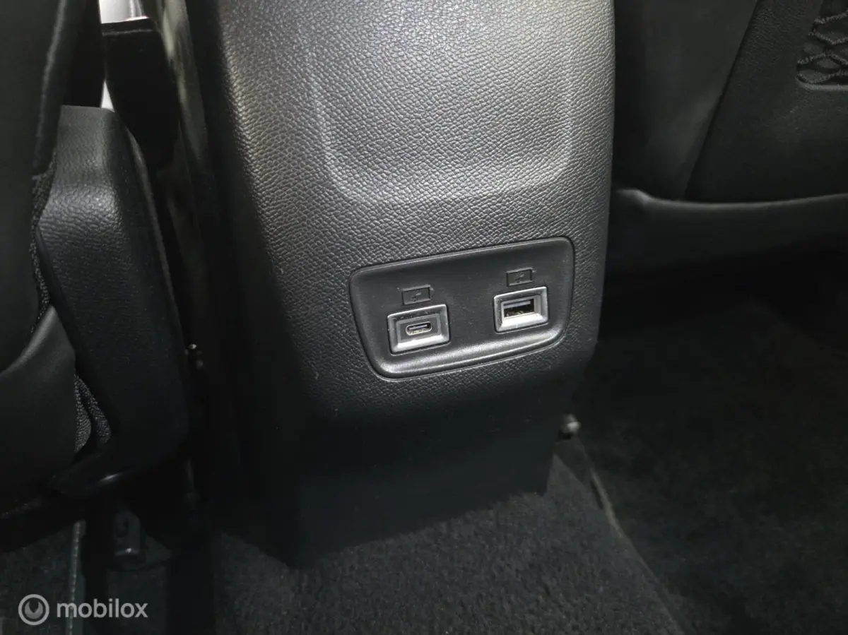 1.2 Hybrid 136 GT automaat leer|led|cam360|ecc|dab|lmv17