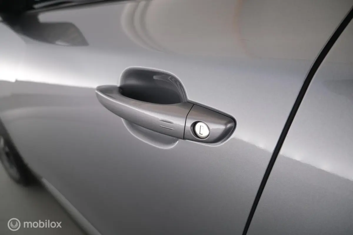 1.2 Hybrid 136 GT automaat leer|led|cam360|ecc|dab|lmv17