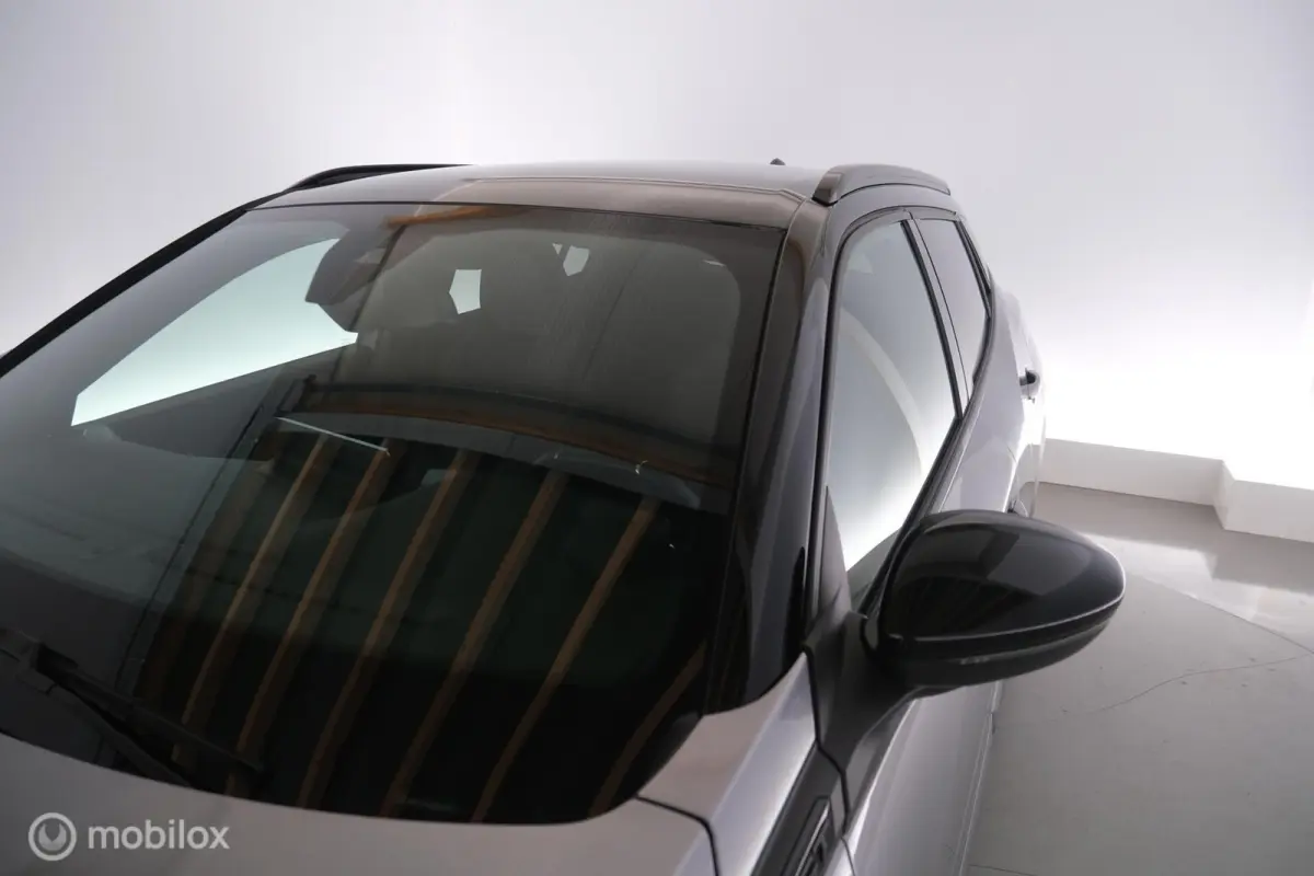 1.2 Hybrid 136 GT automaat leer|led|cam360|ecc|dab|lmv17