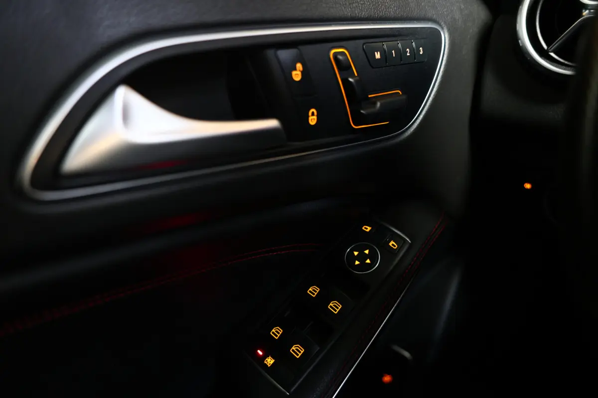 GLA 250 AUTOM 63000km AMG PANODAK LED AFN-TRHAK "15