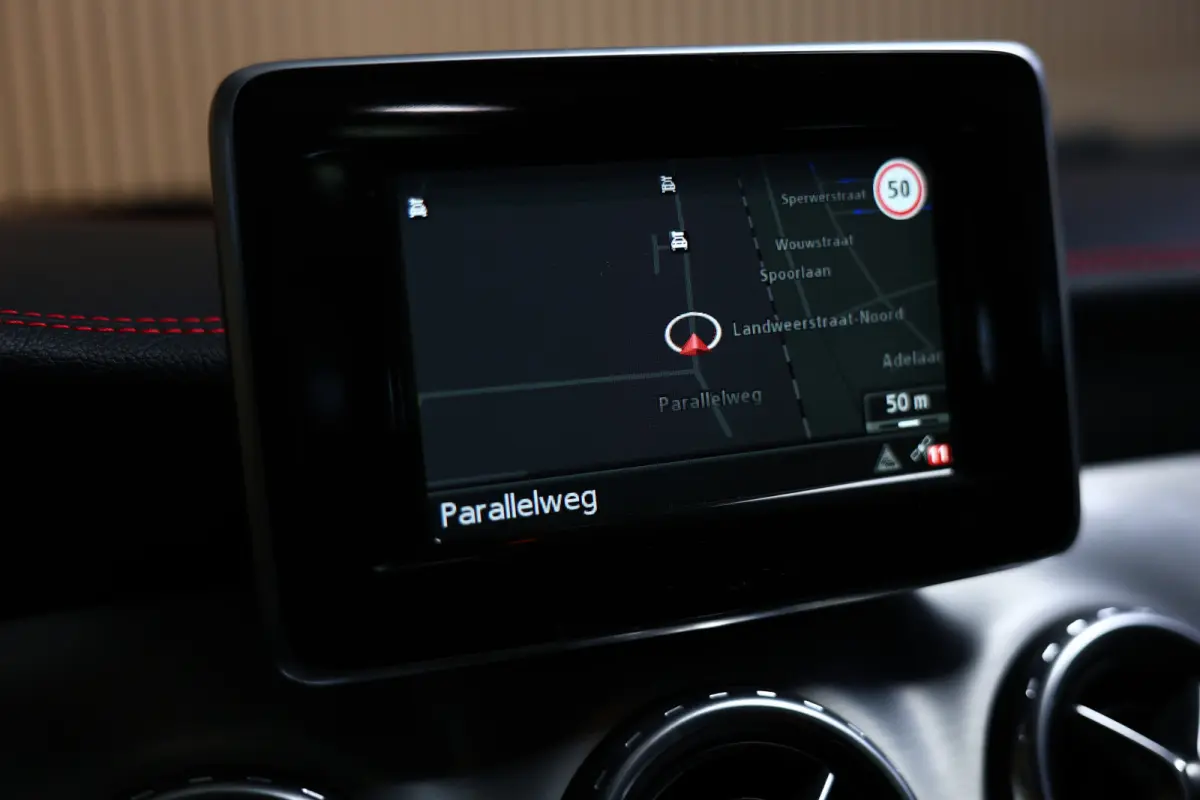 GLA 250 AUTOM 63000km AMG PANODAK LED AFN-TRHAK "15