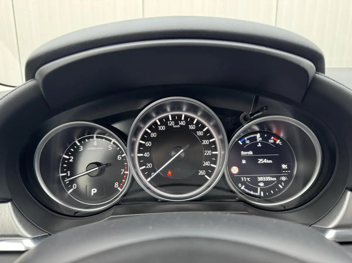 2.0 SkyActiv-G 165 Centre-Line|Trekhaak