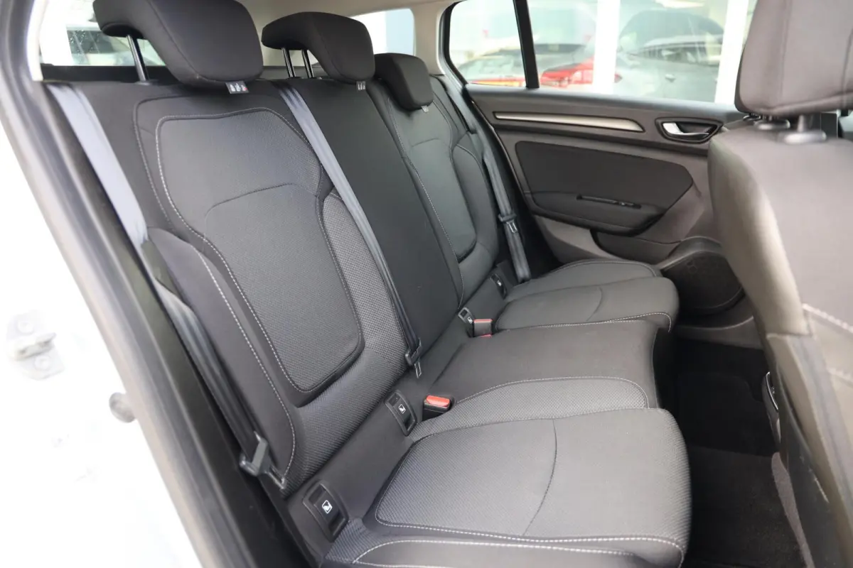 1.3 TCe 140 Equilibre|Navi|Cruise|PDC|Airco|