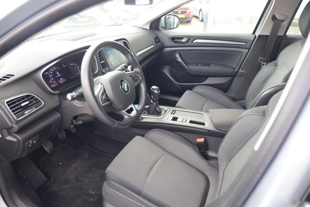 1.3 TCe 140 Equilibre|Navi|Cruise|PDC|Airco|