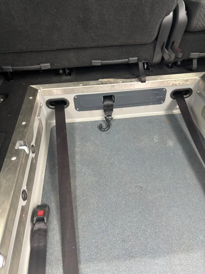 Maxi 1.4 TSI 5+1 Rolstoelauto + Lier Bodem Verlaging Navi PDC Climaat Contr 1x rolstoel totaal 6 personen