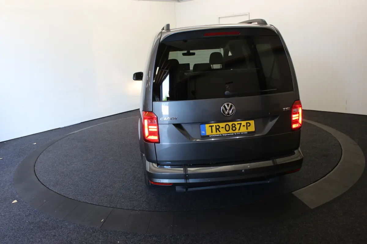 Maxi 1.4 TSI 5+1 Rolstoelauto + Lier Bodem Verlaging Navi PDC Climaat Contr 1x rolstoel totaal 6 personen