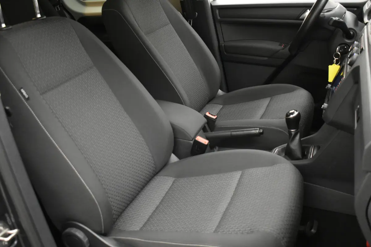 Maxi 1.4 TSI 5+1 Rolstoelauto + Lier Bodem Verlaging Navi PDC Climaat Contr 1x rolstoel totaal 6 personen