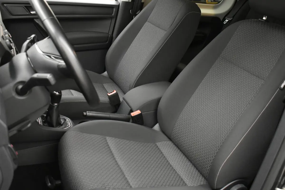 Maxi 1.4 TSI 5+1 Rolstoelauto + Lier Bodem Verlaging Navi PDC Climaat Contr 1x rolstoel totaal 6 personen