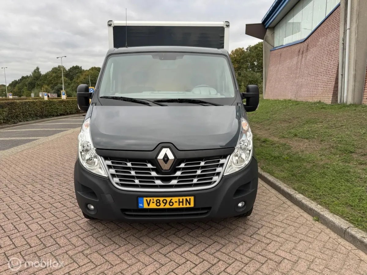 LOWLINER VERKOOPWAGEN FOODTRUCK LEASE € 249,- P/M bestel T35 2.3 dCi L3H2 Energy