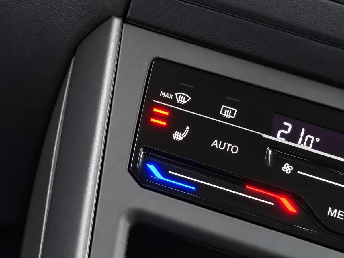 1.0 TSI R-Line |Camera |Virtual display |IQ Light |Keyless |Stoelverw. |ACC