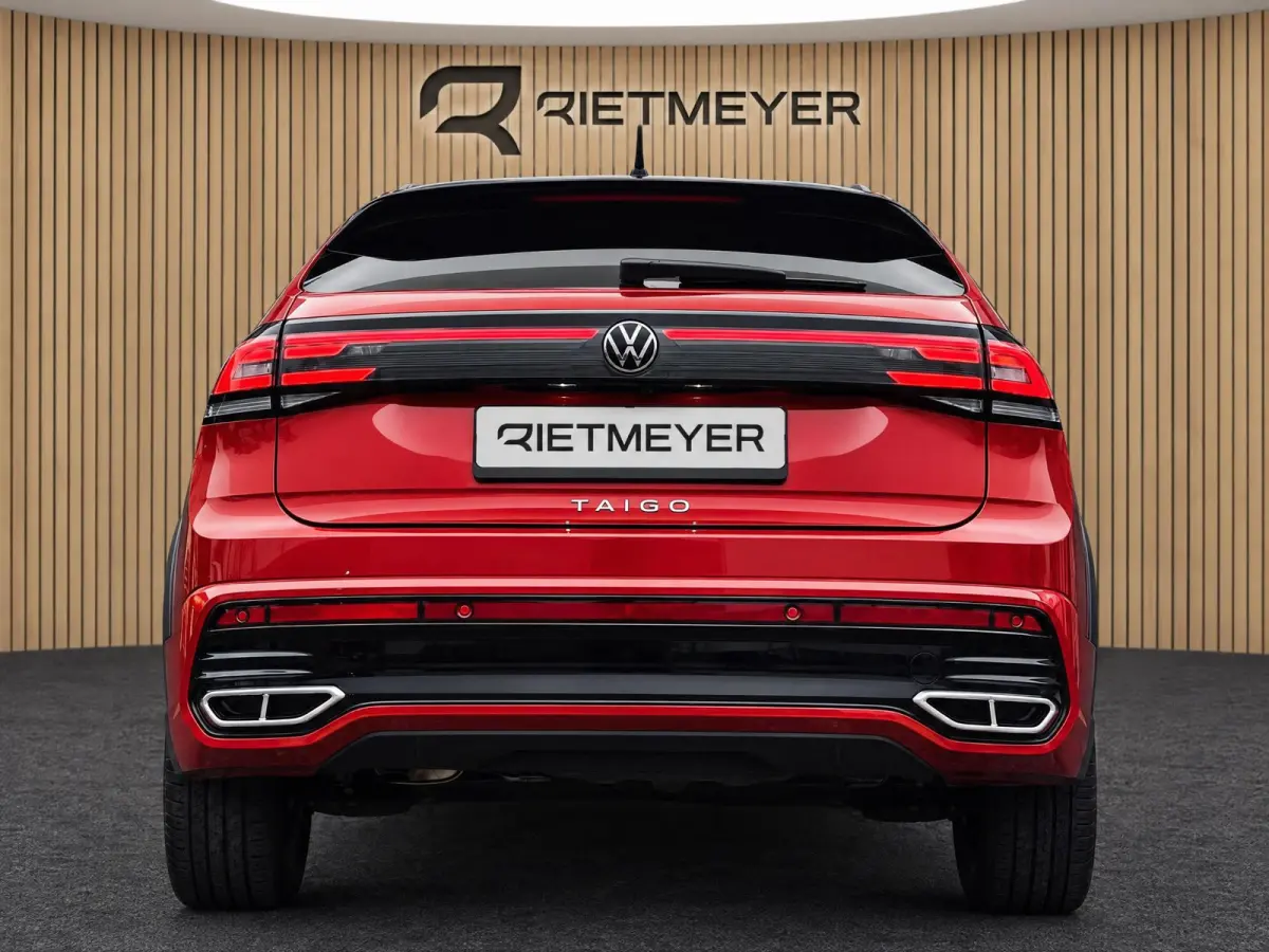 1.0 TSI R-Line |Camera |Virtual display |IQ Light |Keyless |Stoelverw. |ACC
