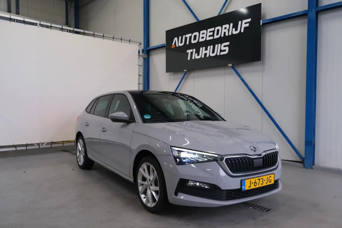 1.0 TSI Sport Business Automaat - N.A.P. Airco, Cruise, Navi, PDC, Stoelverwarming, Panodak.