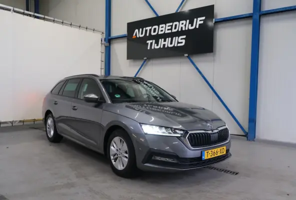 1.0 e-TSI Ambition Automaat - N.A.P. Airco, Cruise, PDC, Navi, Virtual display, Trekhaak.