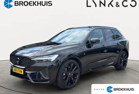 T6 Plug-in hybrid AWD Plus Black Edition | Luchtvering | Pano | Trekhaak | Extra getint glas | Blis | Achterbankverwarming |