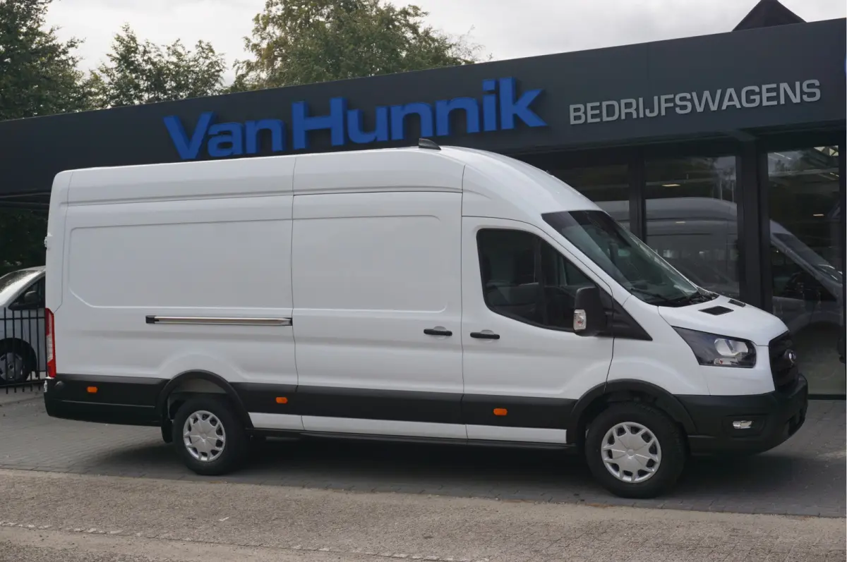 350L 105PK L4H3 BPM VRIJ!! Navi, 360° Camera, Adap. Cruise, 270° Deur!! NR. A29