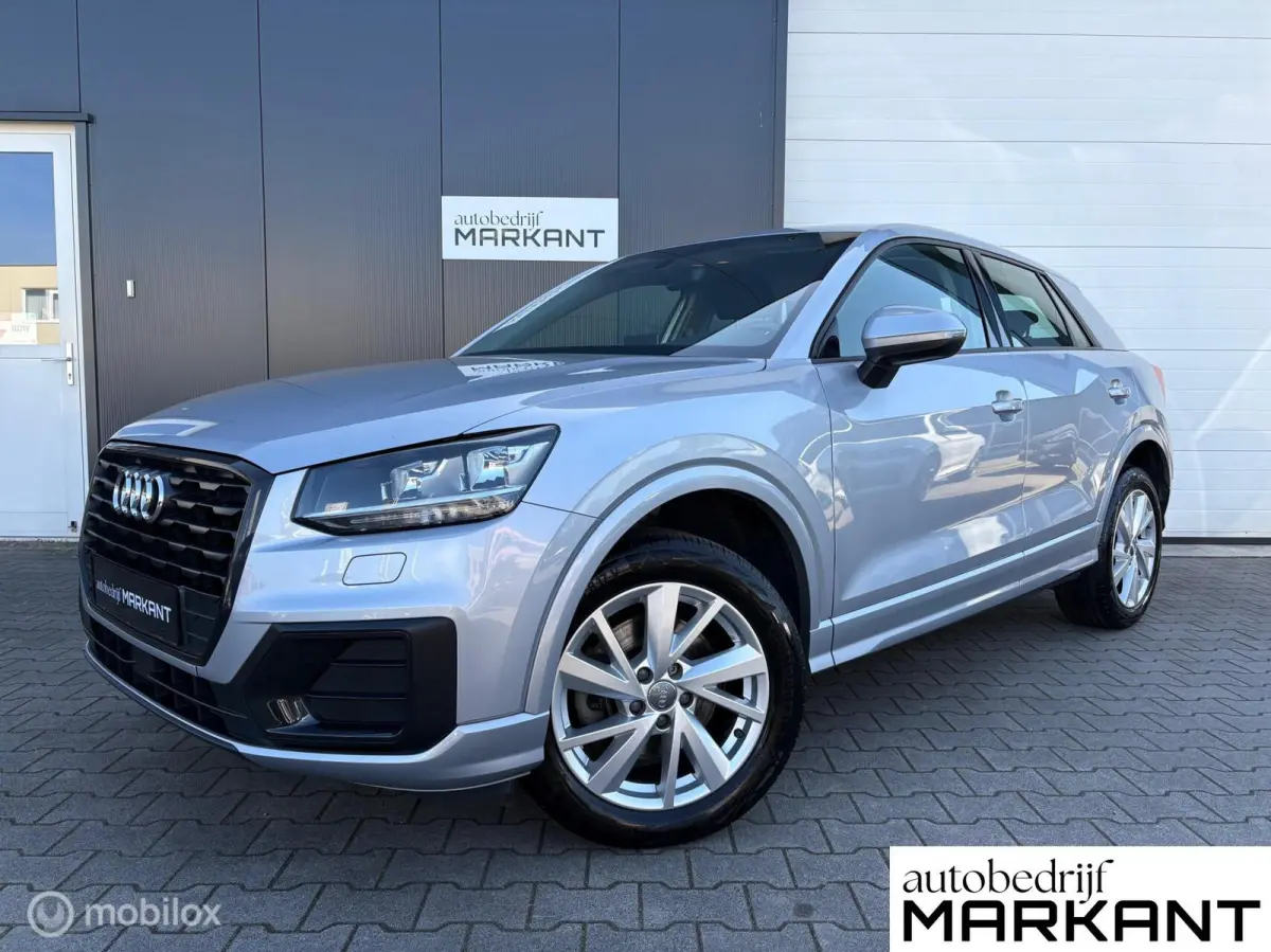Audi Q2 2018 Benzine Handgeschakeld leasen