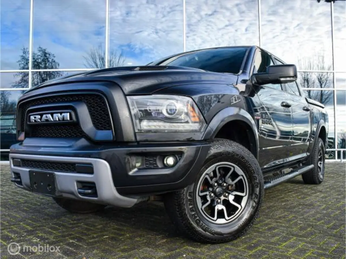 1500 4X4 5.7 V8 4x4 Crew Cab 5'7 Rebel