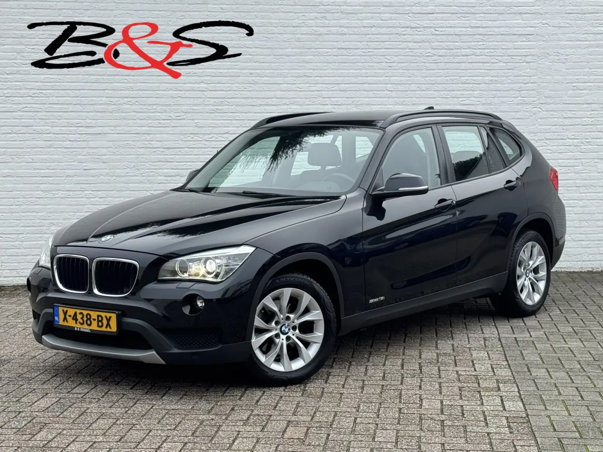 SDrive18i Cruise control Climate control Navigatie Stoelverwarming