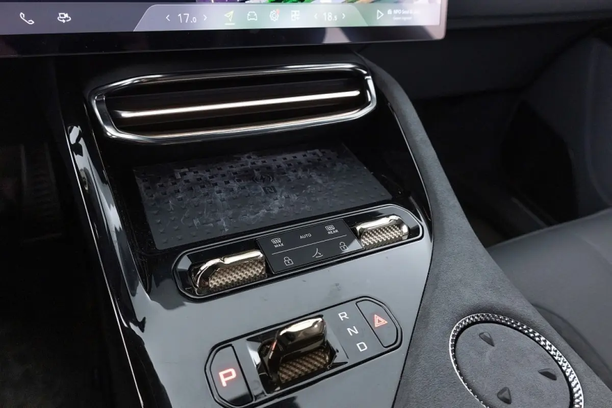 EDS 450 S 4WD Executive Seat 112 kWh | PANORAMADAK | SOH: 99,3% |