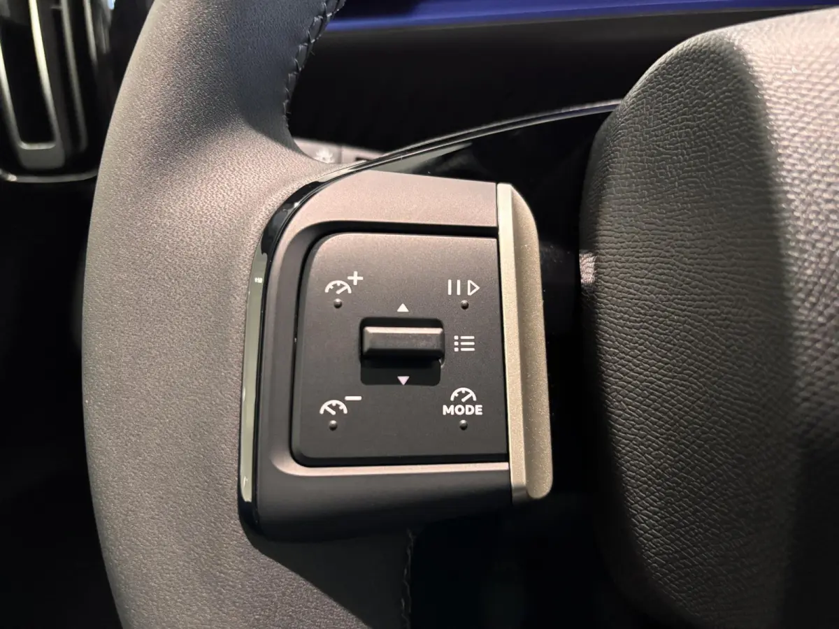 Turbo Plus Hoge instap Airco | Apple Carplay / Android Auto | Parkeersensoren Achter | Spiegels Elektrisch Verstelbaar / Verwarmd | Direct uit Voorraad Leverbaar!