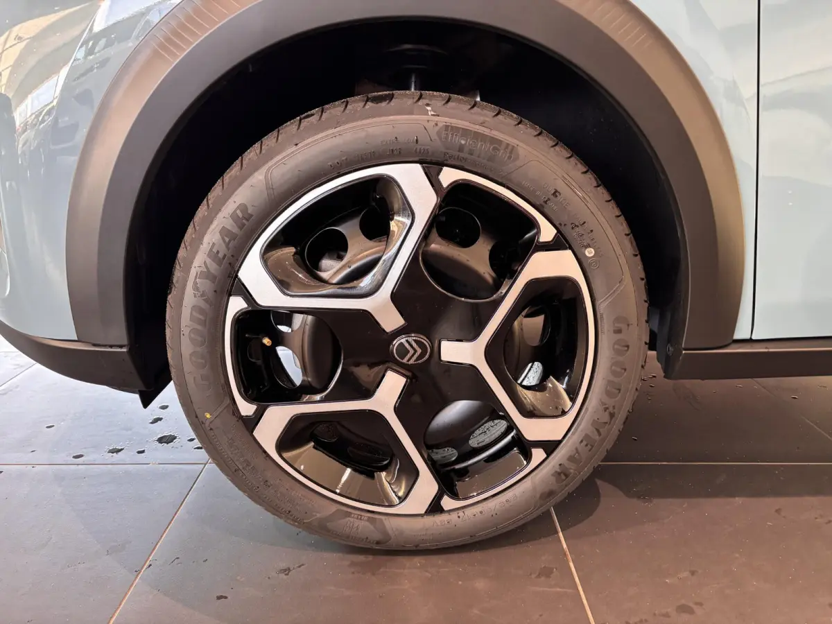 Turbo Plus Hoge instap Airco | Apple Carplay / Android Auto | Parkeersensoren Achter | Spiegels Elektrisch Verstelbaar / Verwarmd | Direct uit Voorraad Leverbaar!
