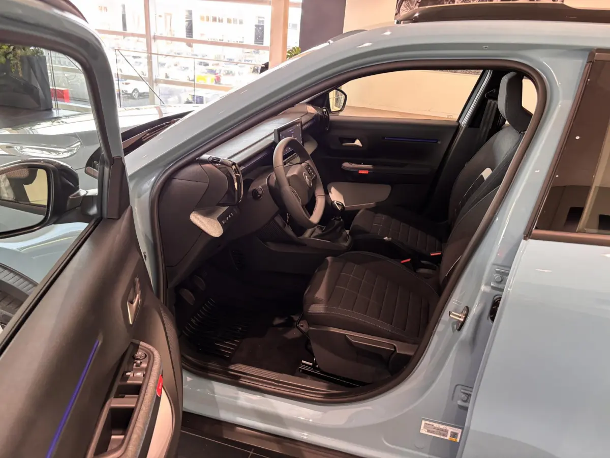 Turbo Plus Hoge instap Airco | Apple Carplay / Android Auto | Parkeersensoren Achter | Spiegels Elektrisch Verstelbaar / Verwarmd | Direct uit Voorraad Leverbaar!