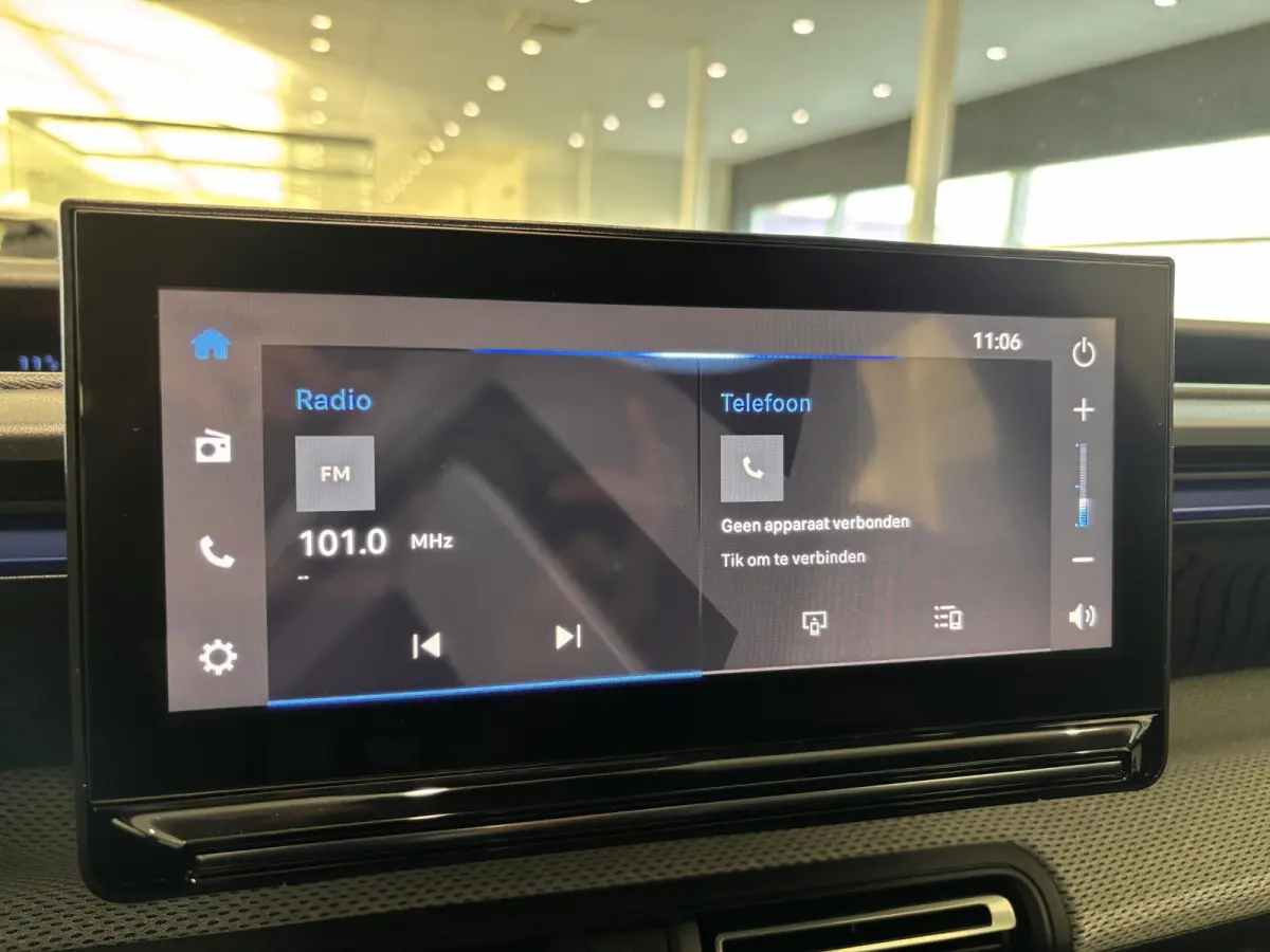 Turbo Plus Hoge instap Airco | Apple Carplay / Android Auto | Parkeersensoren Achter | Spiegels Elektrisch Verstelbaar / Verwarmd | Direct uit Voorraad Leverbaar!