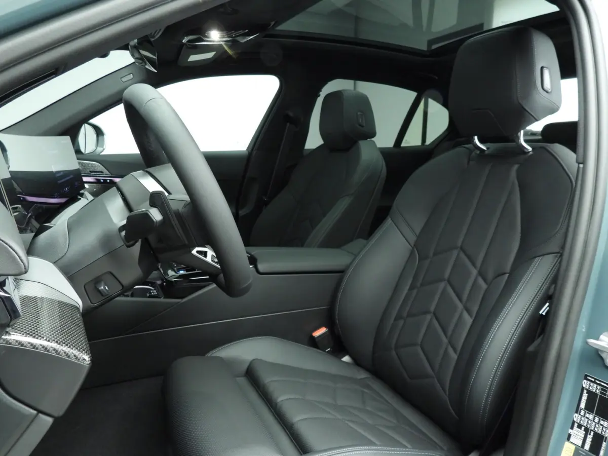 eDrive40 M Sport Edition | M Sportpakket Pro | Innovation Pack | Comfort Pack | Travel Pack | Panoramadak