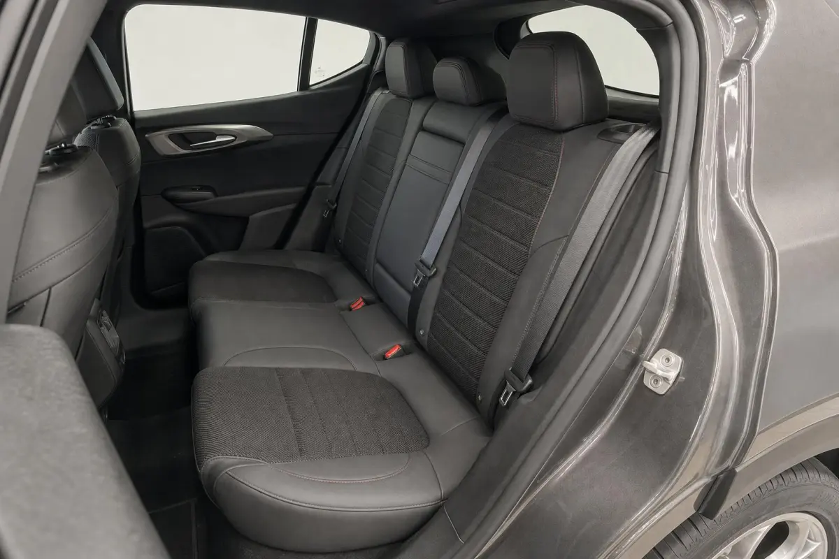 1.3T PHEV 280pk Sprint | Camera | Electrisch Schuifdak | Climate control | Navigatie | Stoel en Stuurverwarming | Parkeersensoren voor + achter |