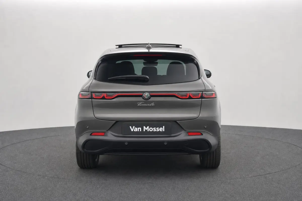 1.3T PHEV 280pk Sprint | Camera | Electrisch Schuifdak | Climate control | Navigatie | Stoel en Stuurverwarming | Parkeersensoren voor + achter |