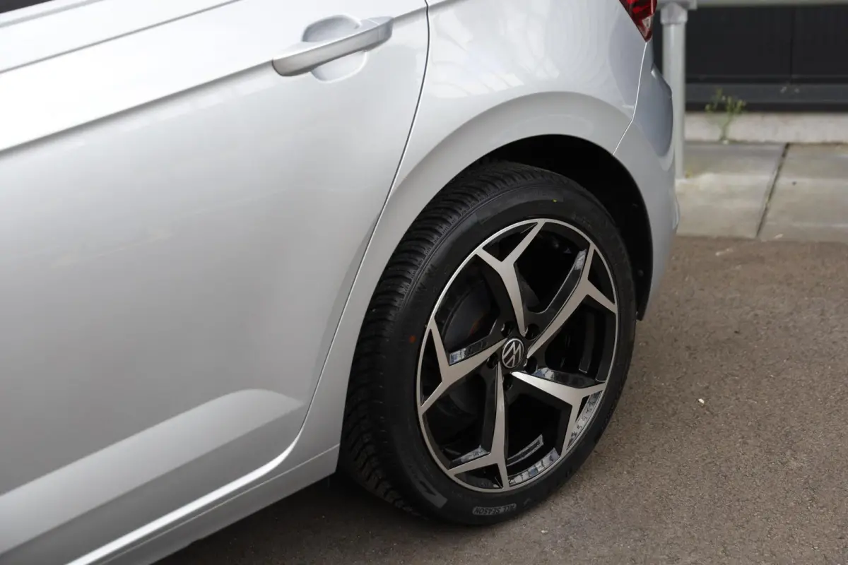 1.0 TSI 95pk Comfortline Business Navi Clima ACC 17 inch R-Line Parkeersensoren NL-Auto!
