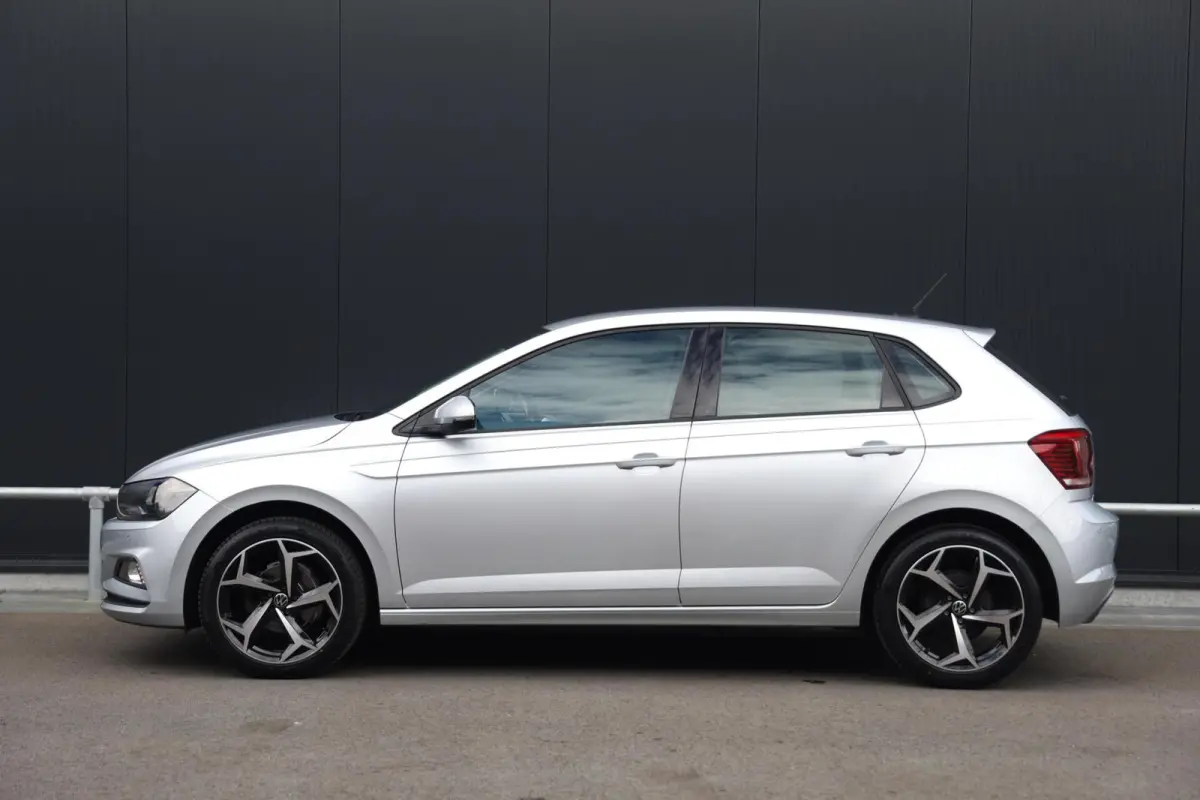 1.0 TSI 95pk Comfortline Business Navi Clima ACC 17 inch R-Line Parkeersensoren NL-Auto!