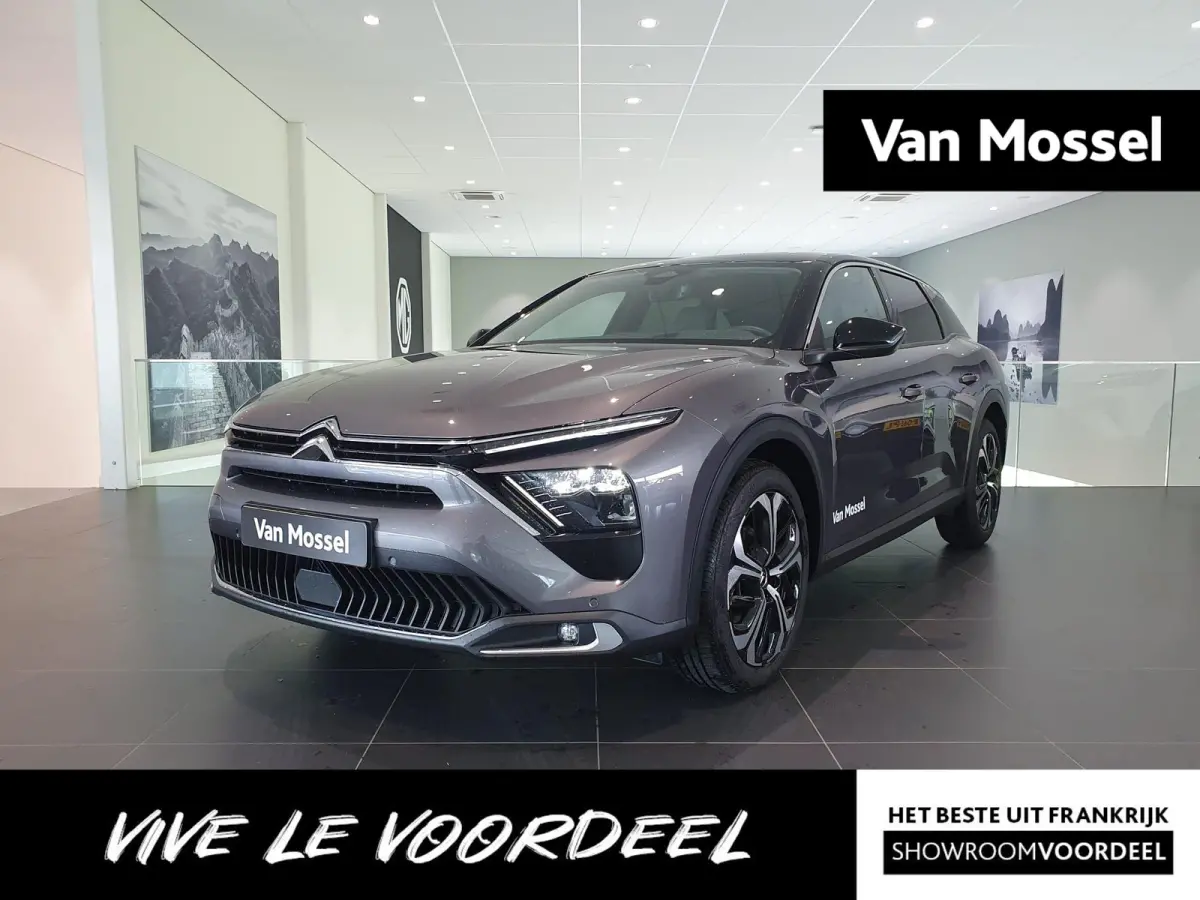 Business Plus Comfort | Automaat | Climate Control | Lederen Stoelen Elek. Verstelbaar + Massage & Verwarming | Voorruit Verwarmd | Full Map Navigatie | Apple Carplay / Android Auto | 360 Ca