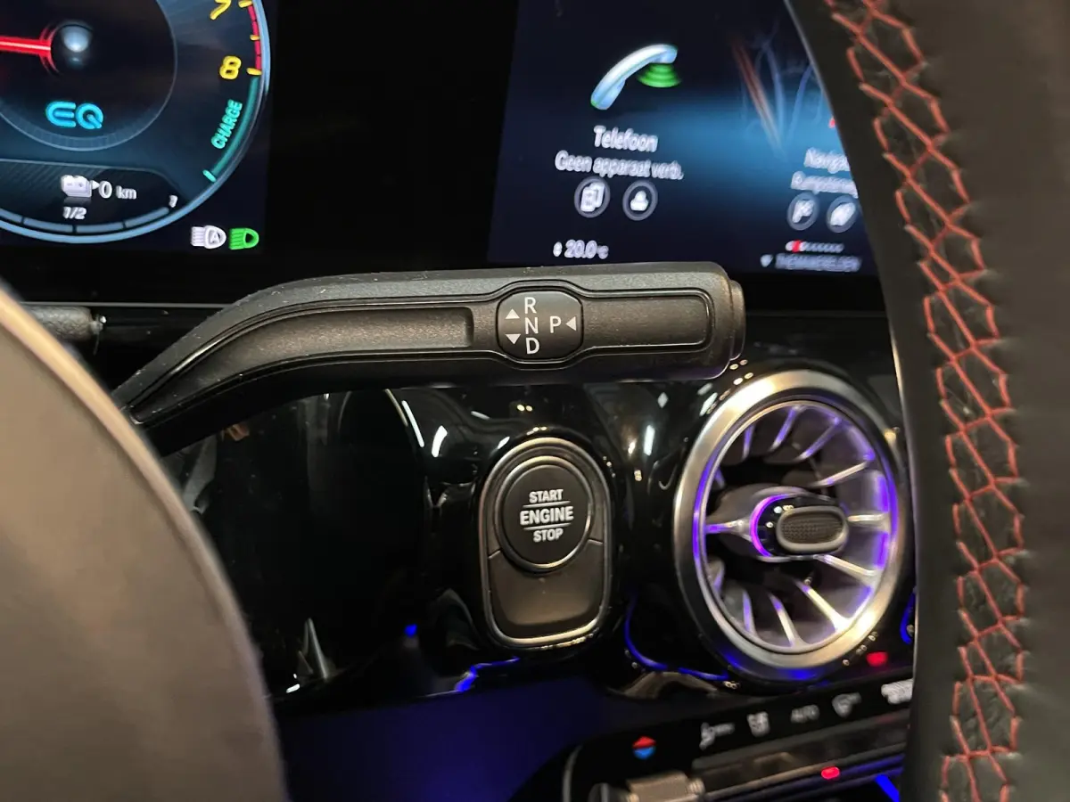 250 e AMG Line 20"/SOH 89%/Panoramadak/Memory stoel l+r/Matrix LED/Keyless/Sfeerverlichting/Stoelverwarming/Camera/