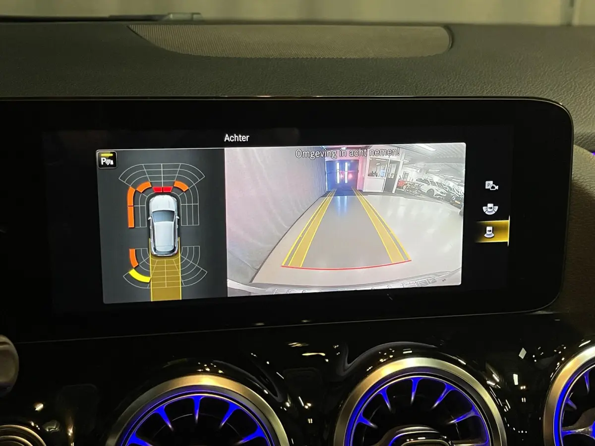 250 e AMG Line 20"/SOH 89%/Panoramadak/Memory stoel l+r/Matrix LED/Keyless/Sfeerverlichting/Stoelverwarming/Camera/