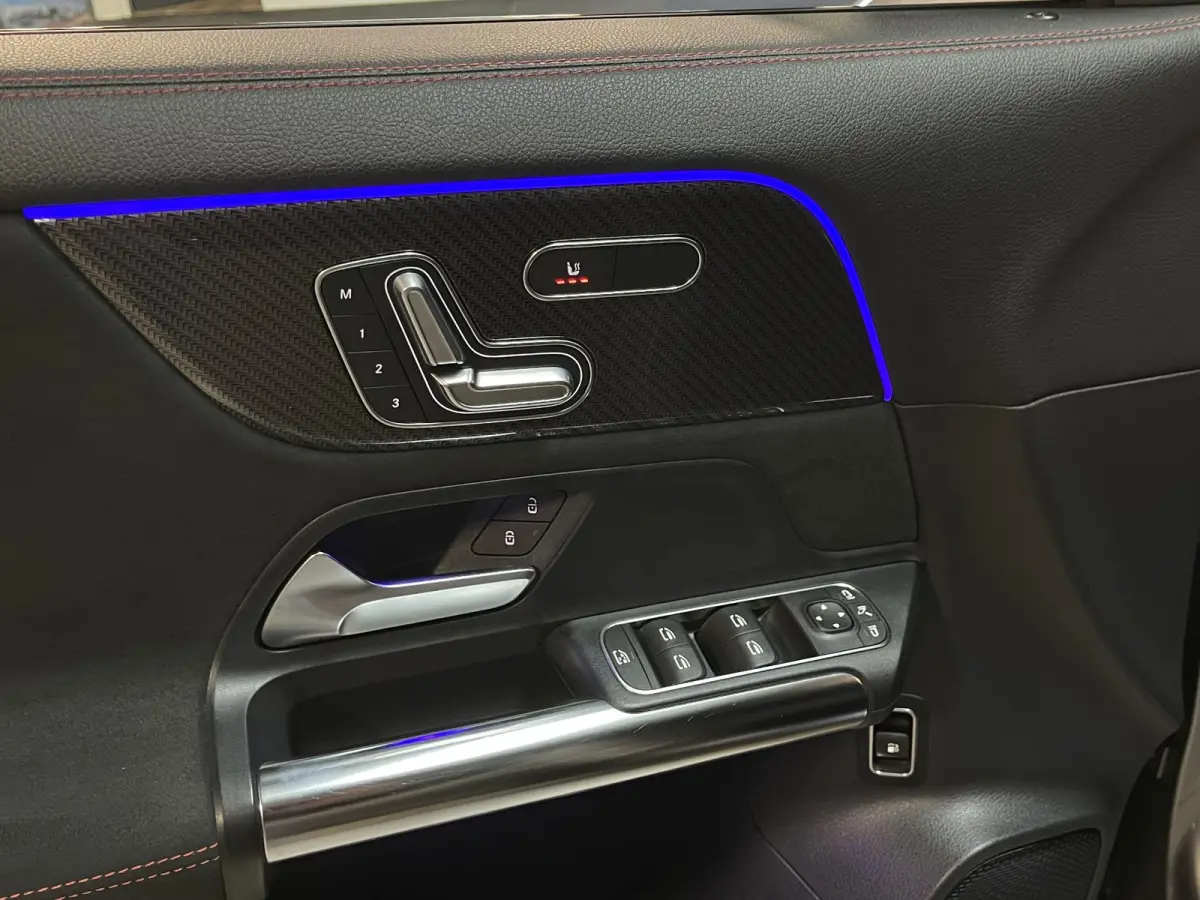 250 e AMG Line 20"/SOH 89%/Panoramadak/Memory stoel l+r/Matrix LED/Keyless/Sfeerverlichting/Stoelverwarming/Camera/