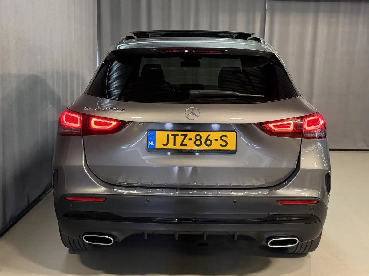 250 e AMG Line 20"/SOH 89%/Panoramadak/Memory stoel l+r/Matrix LED/Keyless/Sfeerverlichting/Stoelverwarming/Camera/