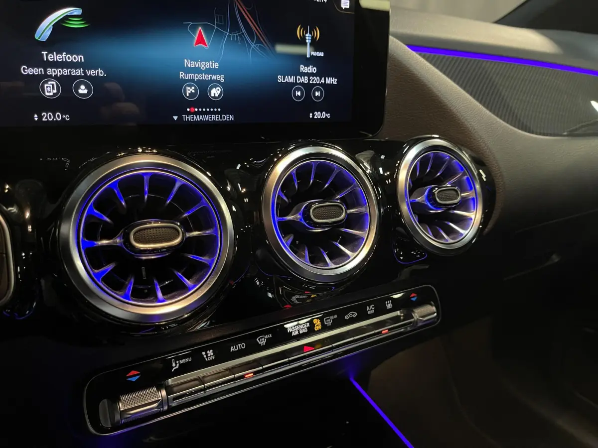 250 e AMG Line 20"/SOH 89%/Panoramadak/Memory stoel l+r/Matrix LED/Keyless/Sfeerverlichting/Stoelverwarming/Camera/