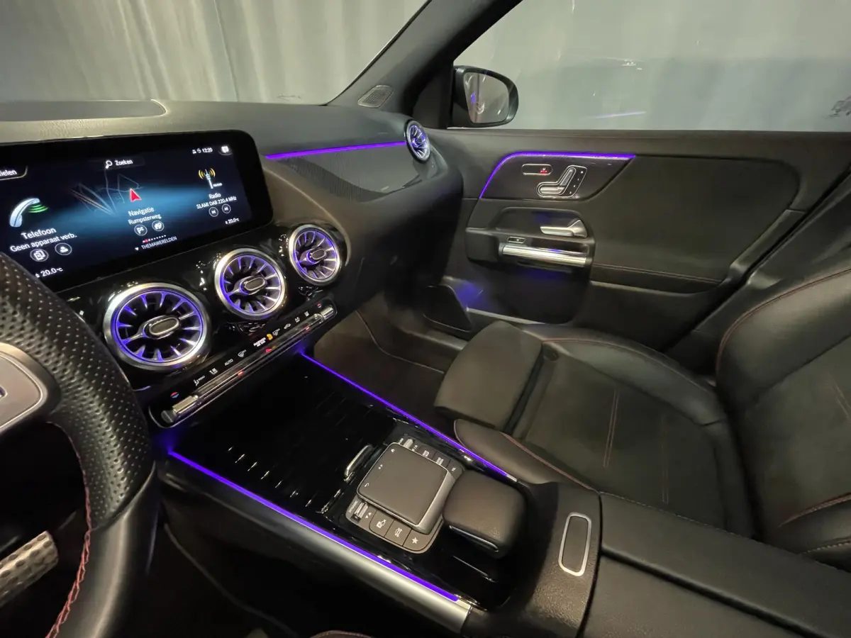 250 e AMG Line 20"/SOH 89%/Panoramadak/Memory stoel l+r/Matrix LED/Keyless/Sfeerverlichting/Stoelverwarming/Camera/