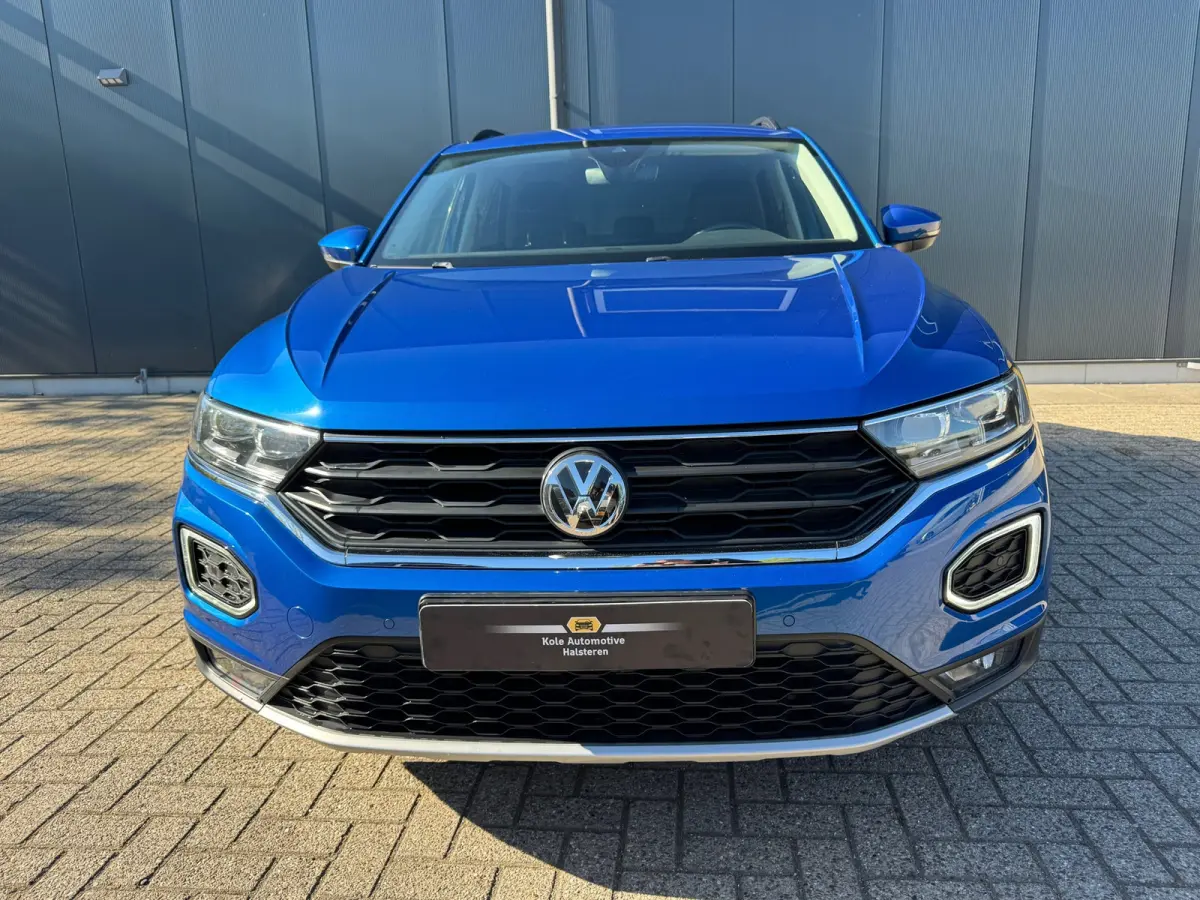 1.0 TSI Style * Navigatiesysteem * Stoelverwarming * Adaptieve Cruise Control * Parkeercamera *