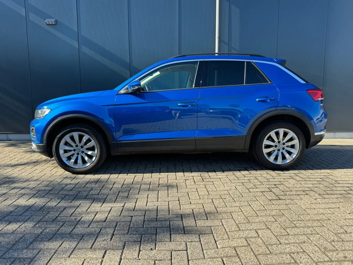 1.0 TSI Style * Navigatiesysteem * Stoelverwarming * Adaptieve Cruise Control * Parkeercamera *
