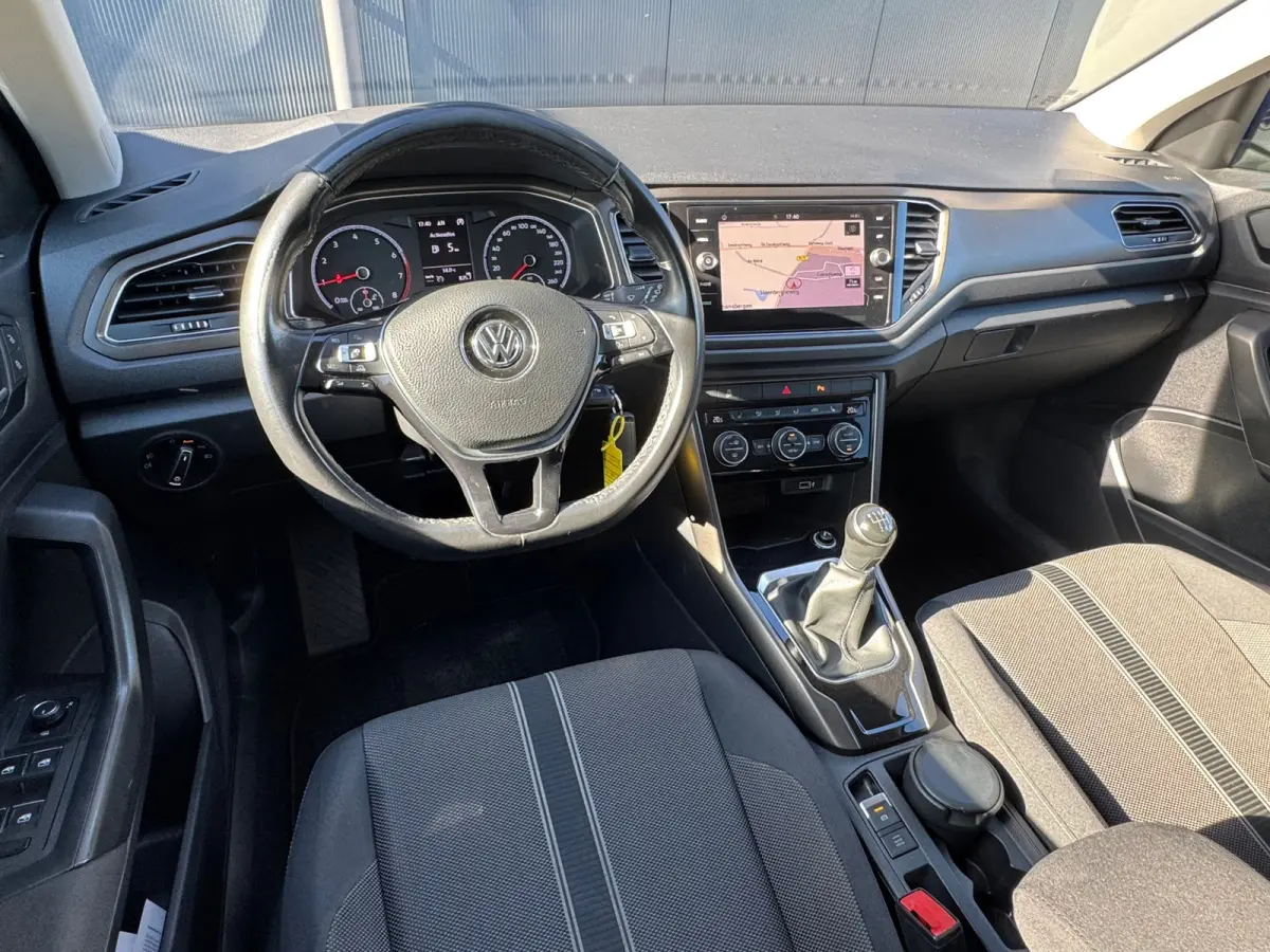 1.0 TSI Style * Navigatiesysteem * Stoelverwarming * Adaptieve Cruise Control * Parkeercamera *