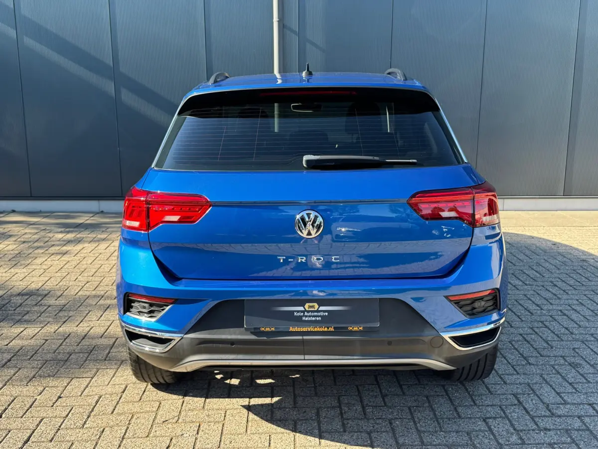 1.0 TSI Style * Navigatiesysteem * Stoelverwarming * Adaptieve Cruise Control * Parkeercamera *