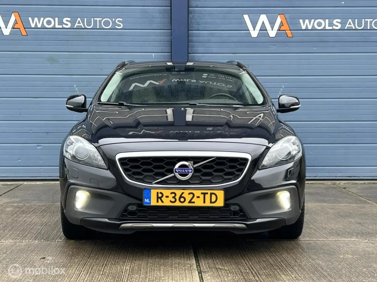 2.5 T5 AWD Summum / 255 PK / LUXE / BLIS!