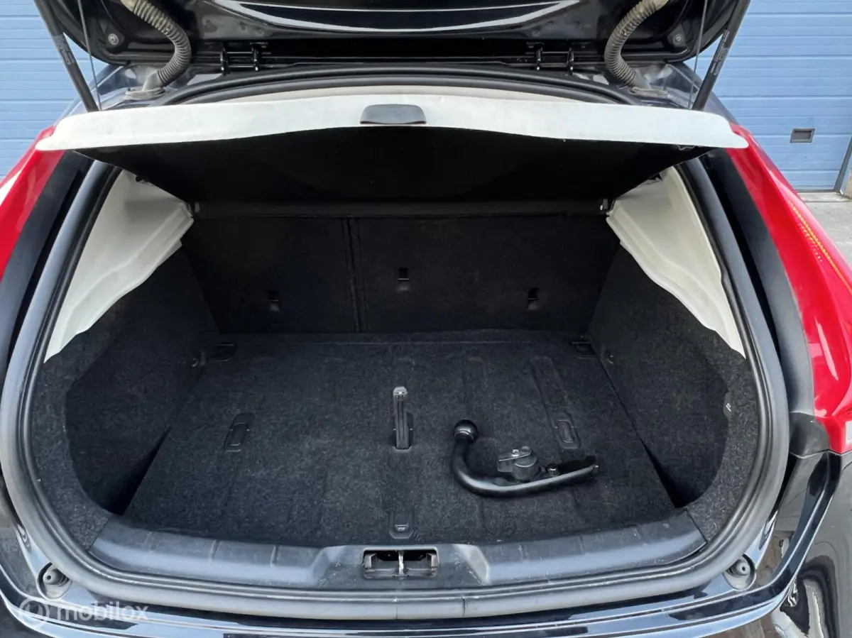 2.5 T5 AWD Summum / 255 PK / LUXE / BLIS!