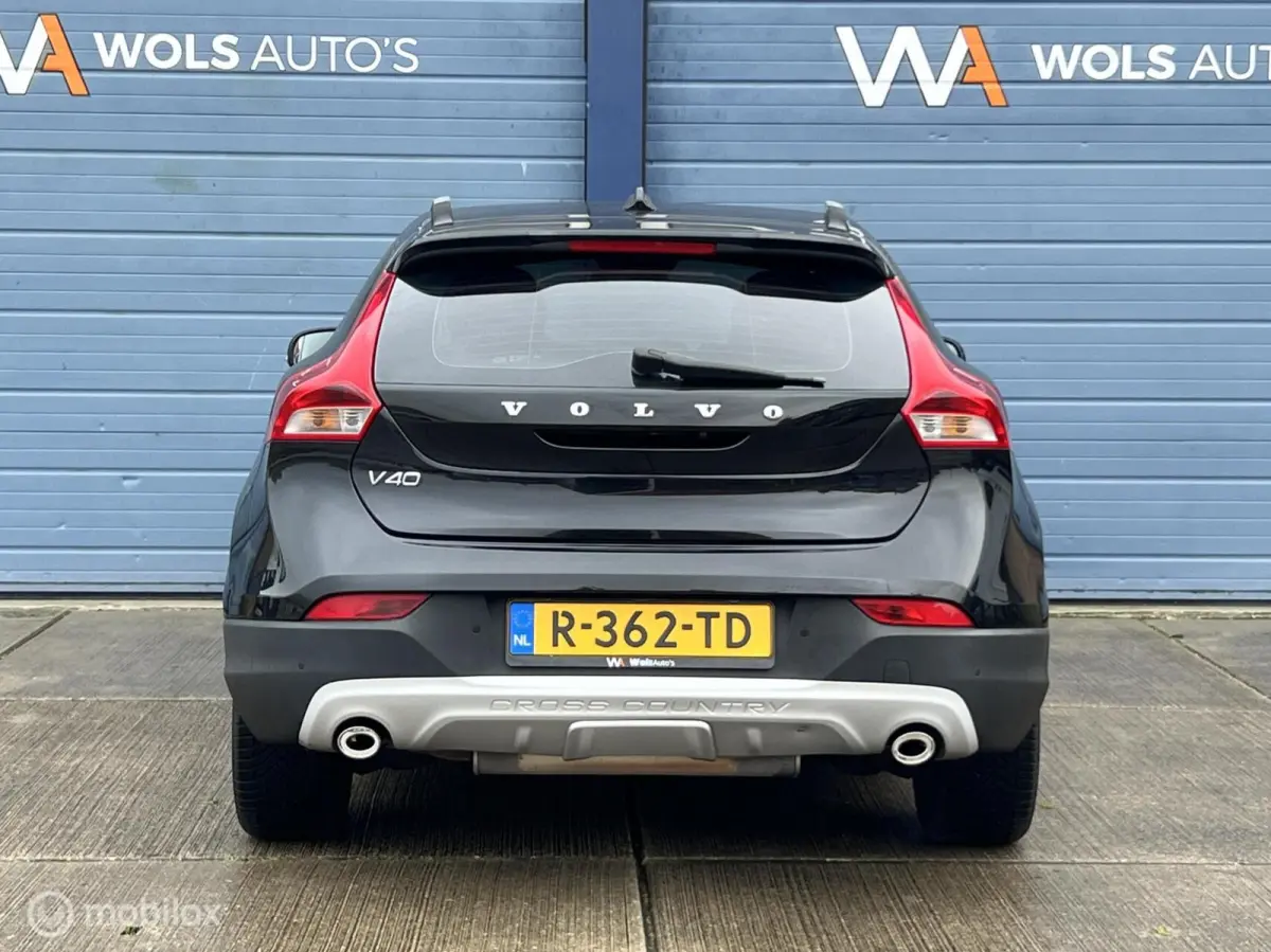 2.5 T5 AWD Summum / 255 PK / LUXE / BLIS!