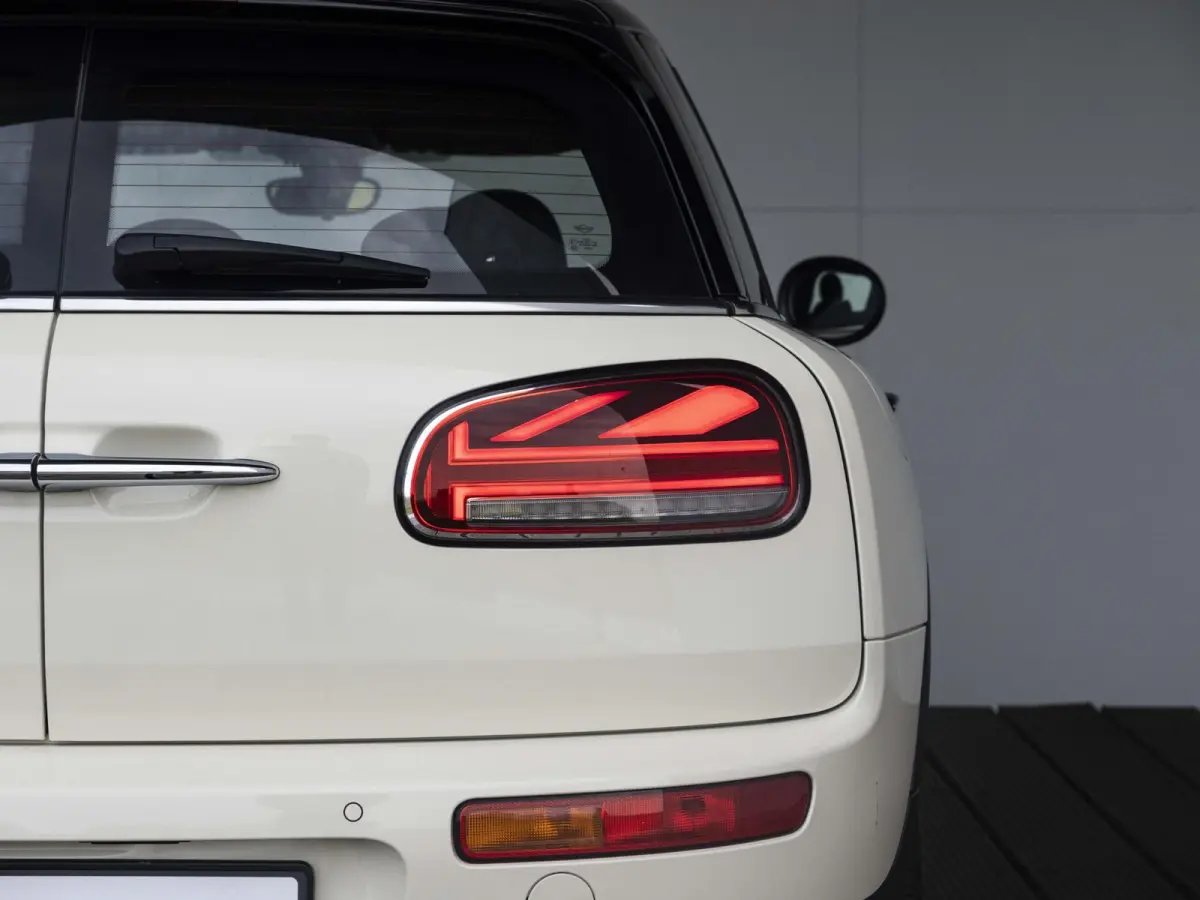 One Classic + Business Edition + Apple Carplay