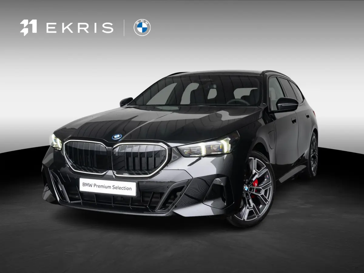 530e xDrive SoH 100% | M Sportpakket Pro | Innovation Pack | Stoelventilatie | Stuurwielrand verwarmd | Comfort Access | Panoramadak | Harman-Kardon | Trekhaak