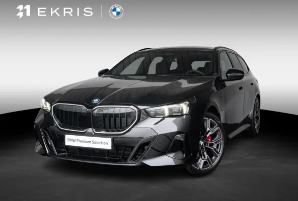 530e xDrive SoH 100% | M Sportpakket Pro | Innovation Pack | Stoelventilatie | Stuurwielrand verwarmd | Comfort Access | Panoramadak | Harman-Kardon | Trekhaak